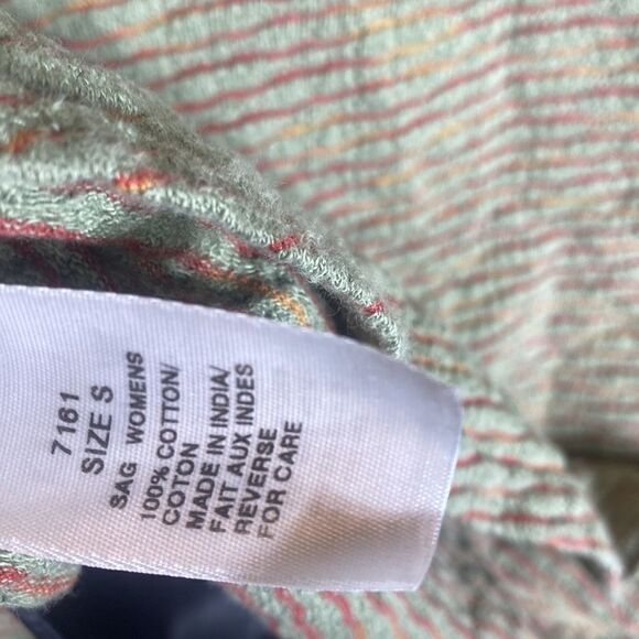 Woolrich small womens green sweater w red/orange weave throughout brat - Picture 4 of 7